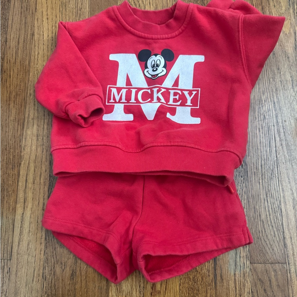 12-18m Disney baby Gap Red Mickey Sweatshirt and Shorts Set